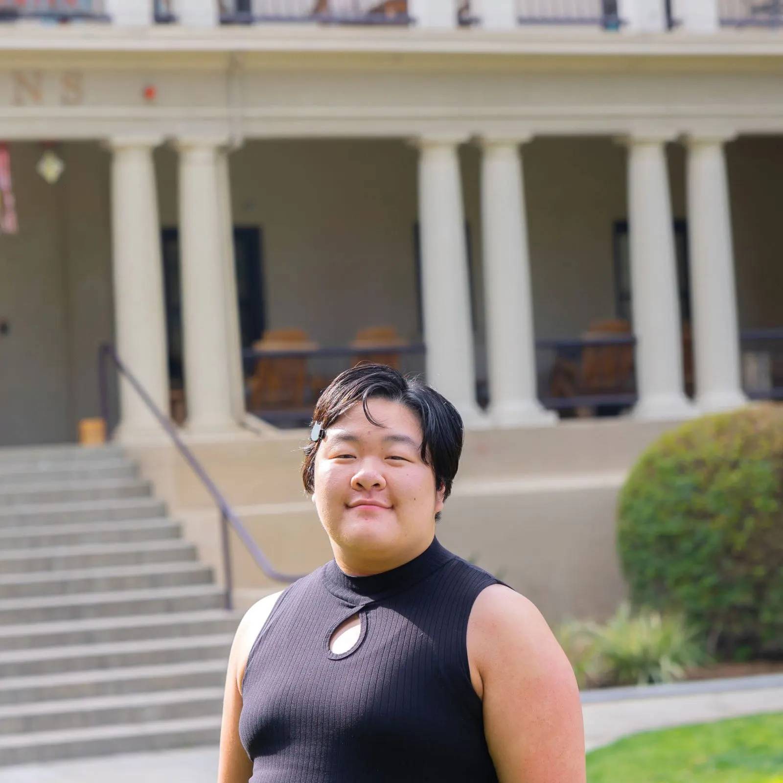 JohnstonStudent-SimSim-1600x1600