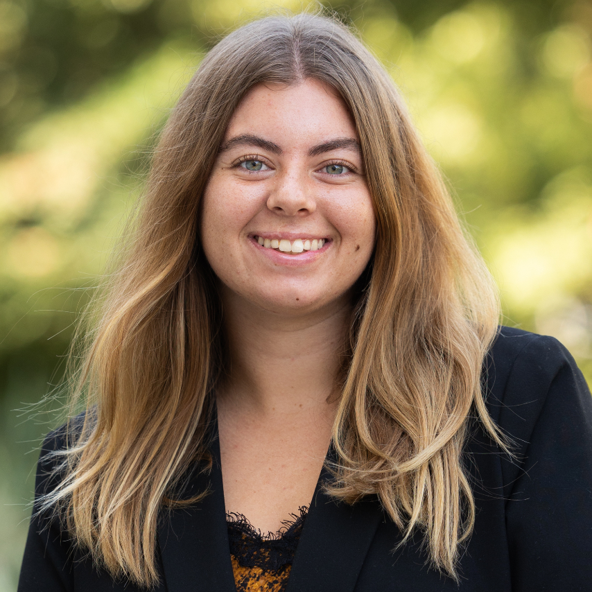 Julia Osburn, &lsquo;29